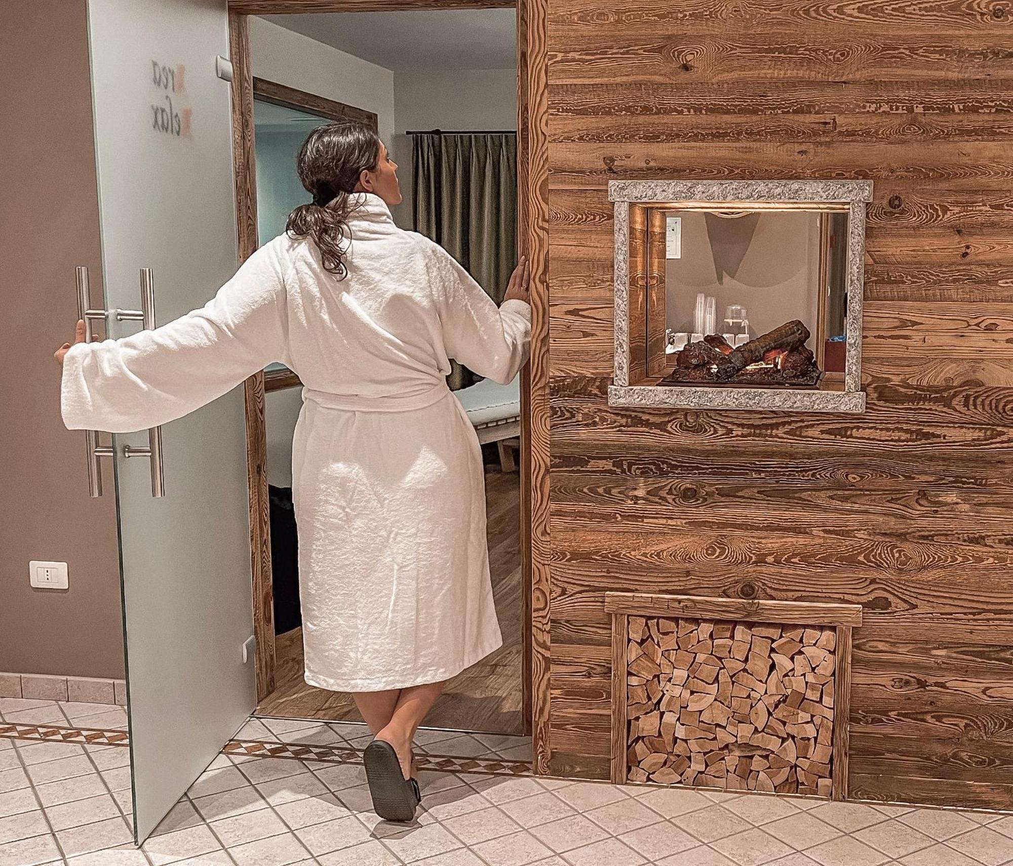 Hotel Flora ليفينو المظهر الخارجي الصورة